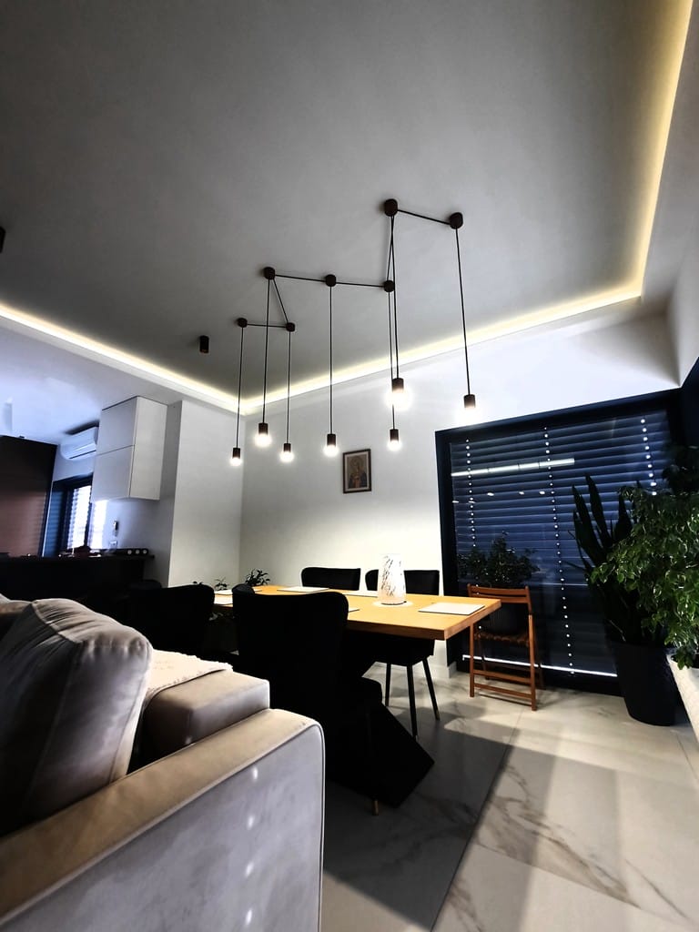 Nowoczesne oświetlenie stołu, wyspy kuchennej nowoczesna lampa wisząca LEXA LED
